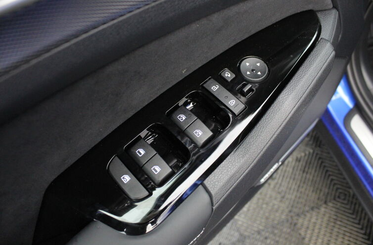 KIA Sportage Nouveau SUV Hybride rechargeable Essence