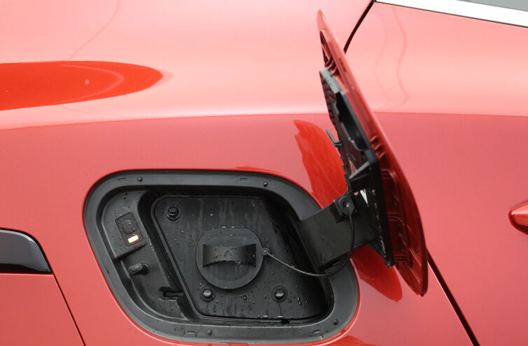 KIA Sportage Nouveau SUV Hybride rechargeable Essence