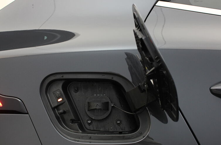KIA Sportage Nouveau SUV Hybride rechargeable Essence