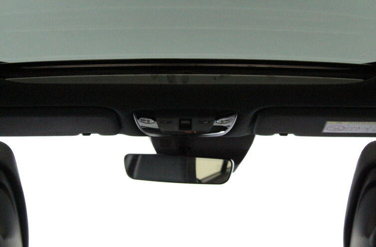 KIA Sportage Nouveau SUV Hybride rechargeable Essence