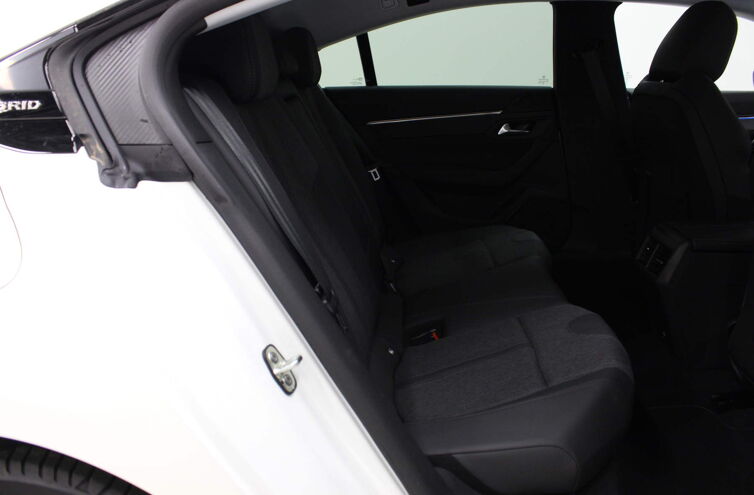 PEUGEOT 508 Berline Hybride rechargeable Essence