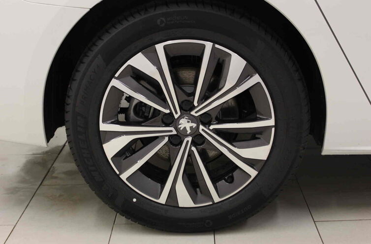 PEUGEOT 508 Berline Hybride rechargeable Essence