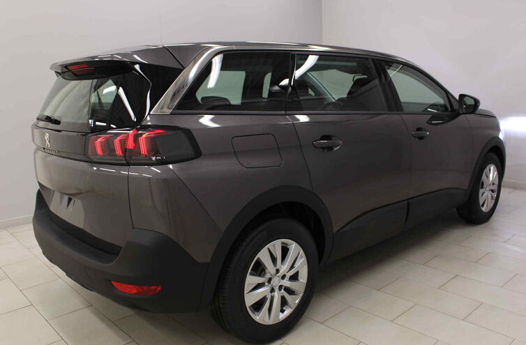 PEUGEOT 5008 SUV Diesel