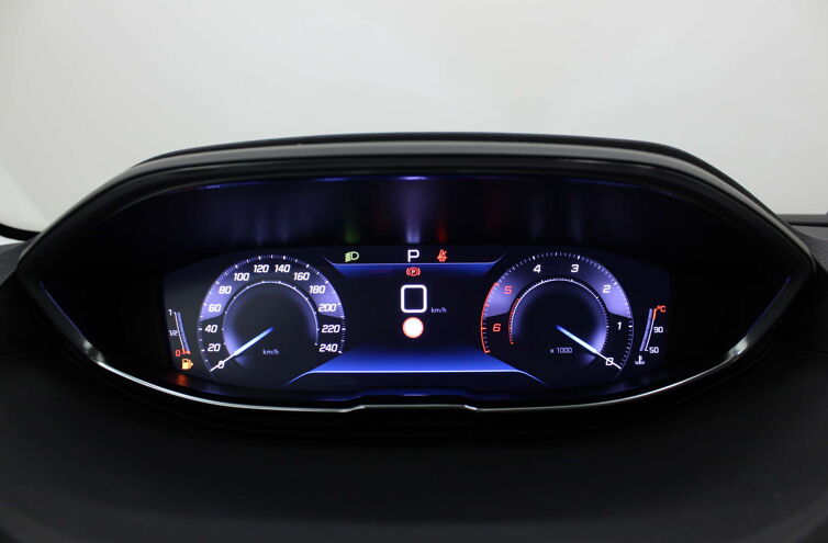 PEUGEOT 5008 SUV Diesel