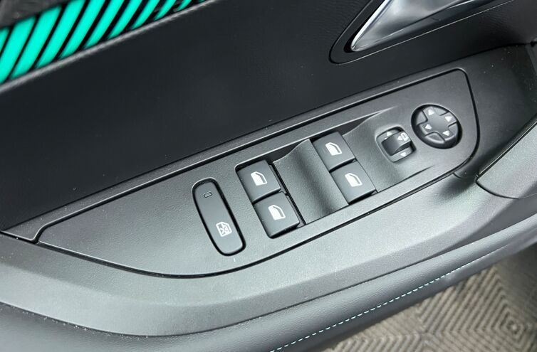PEUGEOT 2008 SUV Electrique