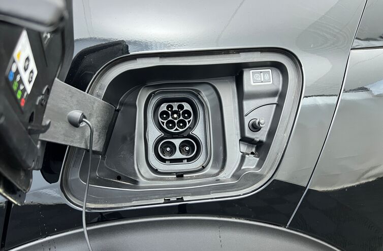PEUGEOT 2008 SUV Electrique