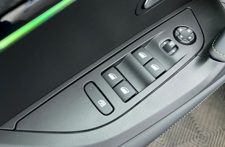 PEUGEOT 2008 SUV Electrique