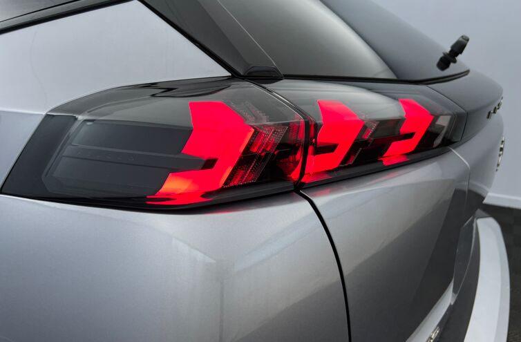 PEUGEOT 2008 SUV Electrique