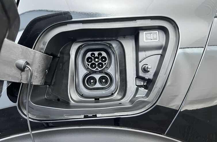 PEUGEOT 2008 SUV Electrique