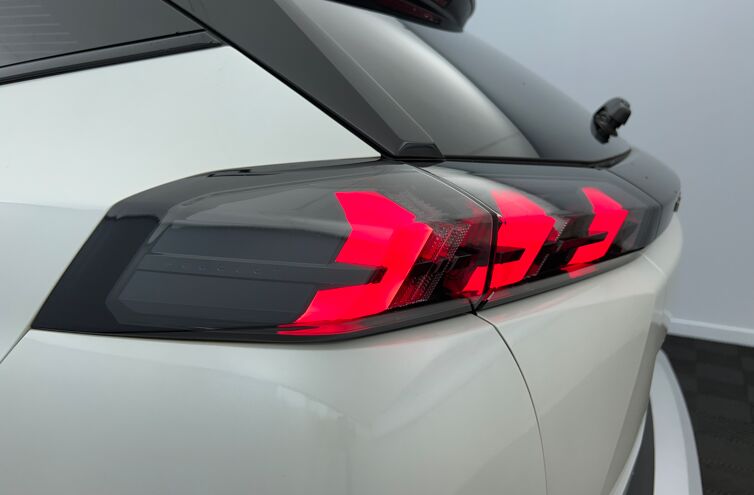 PEUGEOT 2008 SUV Electrique
