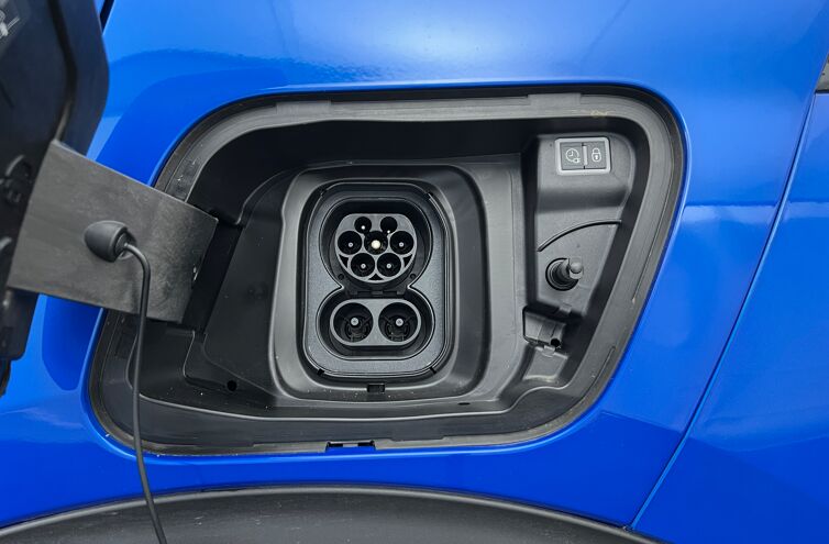 PEUGEOT 2008 SUV Electrique