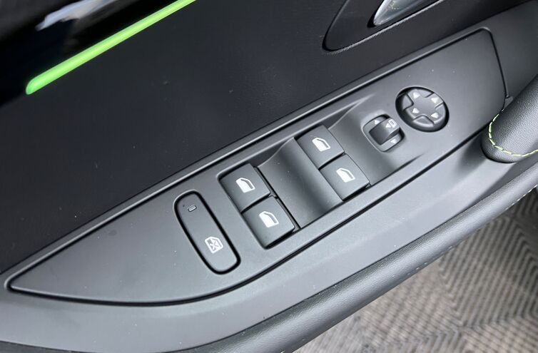 PEUGEOT 208 Citadine Electrique