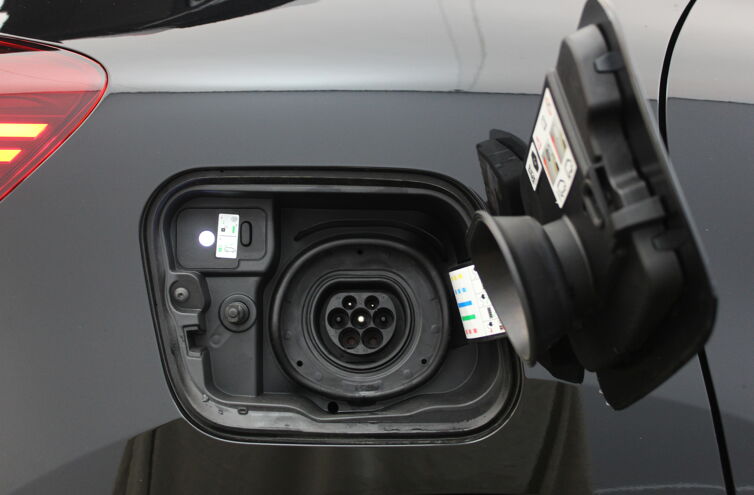 RENAULT Captur SUV Essence Hybride rechargeable