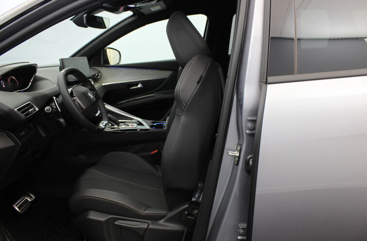 PEUGEOT 5008 SUV Diesel