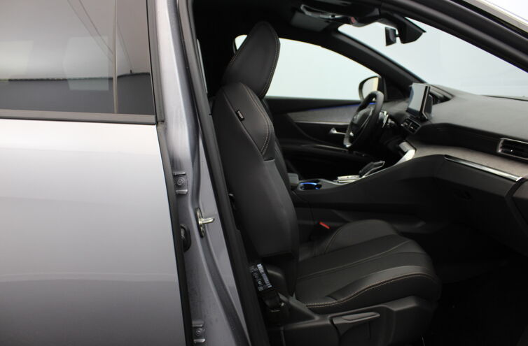 PEUGEOT 5008 SUV Diesel
