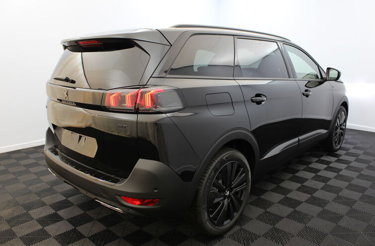 PEUGEOT 5008 SUV Diesel