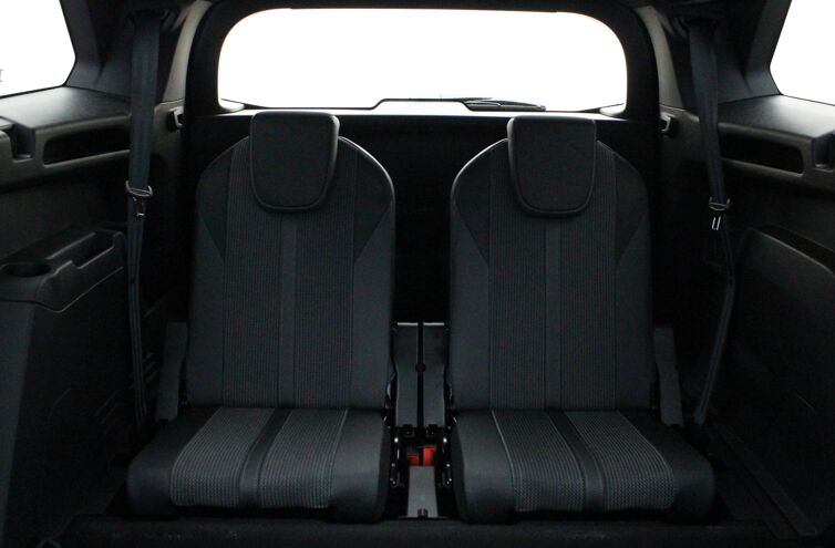 PEUGEOT 5008 SUV Diesel