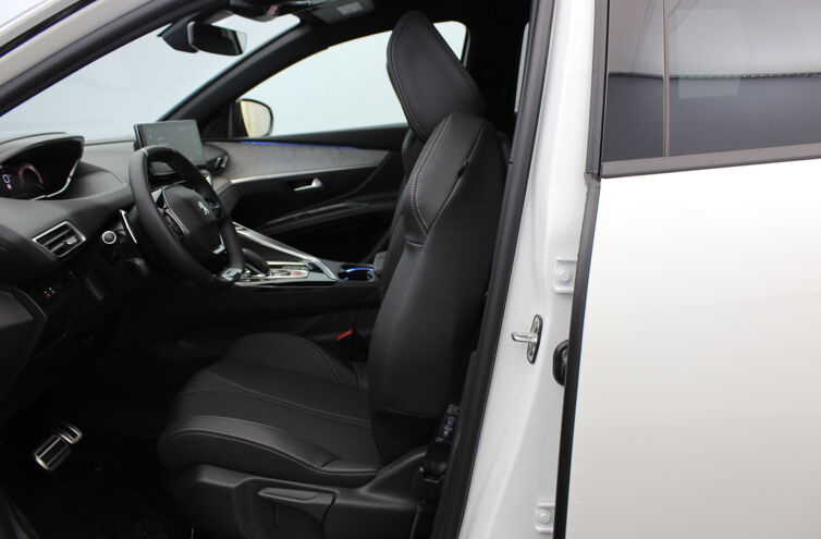PEUGEOT 5008 SUV Diesel