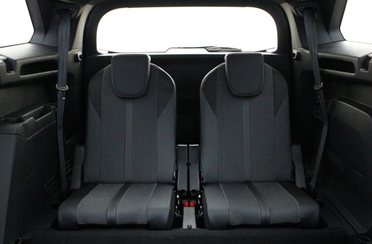 PEUGEOT 5008 SUV Diesel