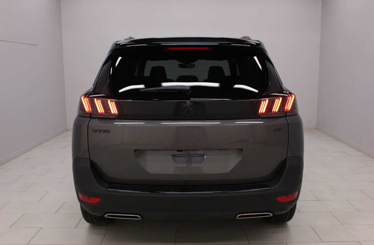 PEUGEOT 5008 SUV Essence