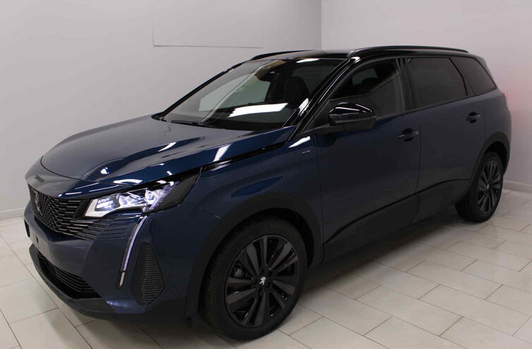 PEUGEOT 5008 SUV Essence