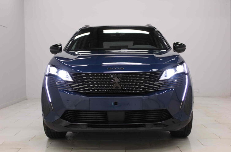 PEUGEOT 5008 SUV Essence