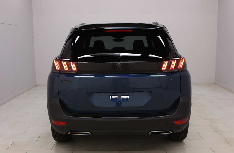 PEUGEOT 5008 SUV Essence
