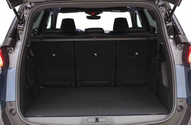 PEUGEOT 5008 SUV Essence