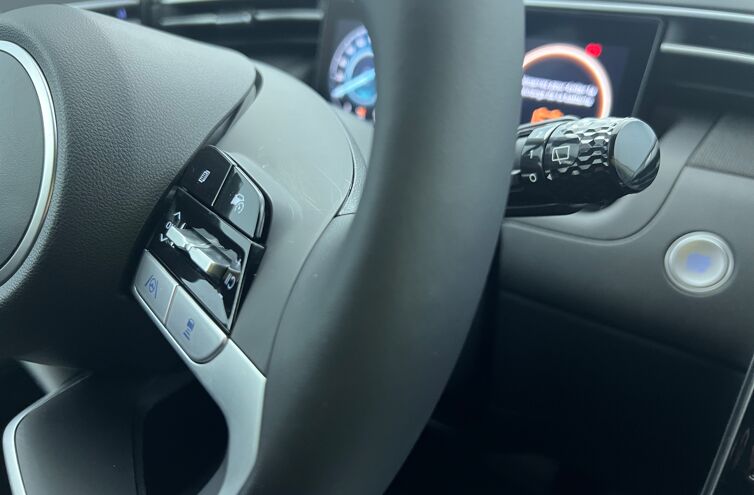HYUNDAI Tucson SUV Hybride Essence