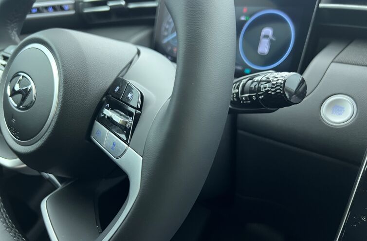 HYUNDAI Tucson SUV Hybride rechargeable Essence