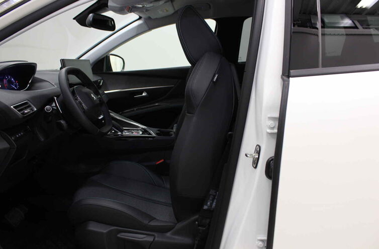 PEUGEOT 5008 SUV Diesel