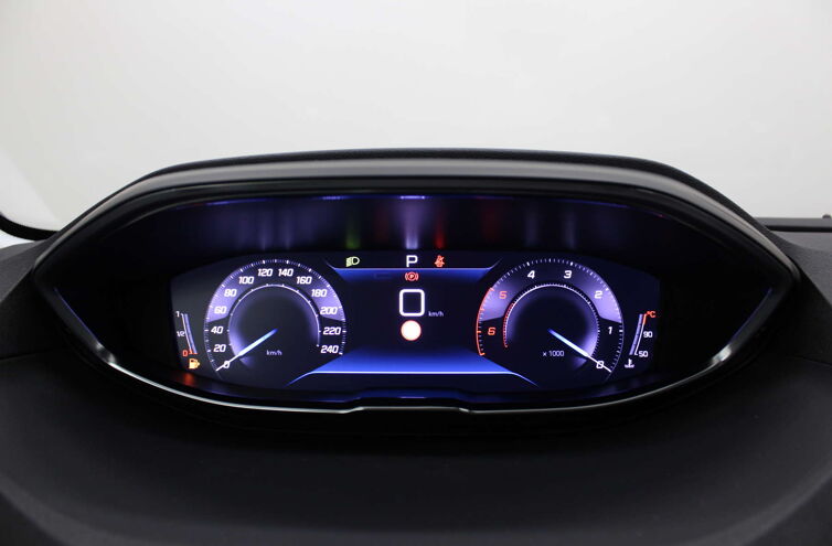 PEUGEOT 5008 SUV Diesel