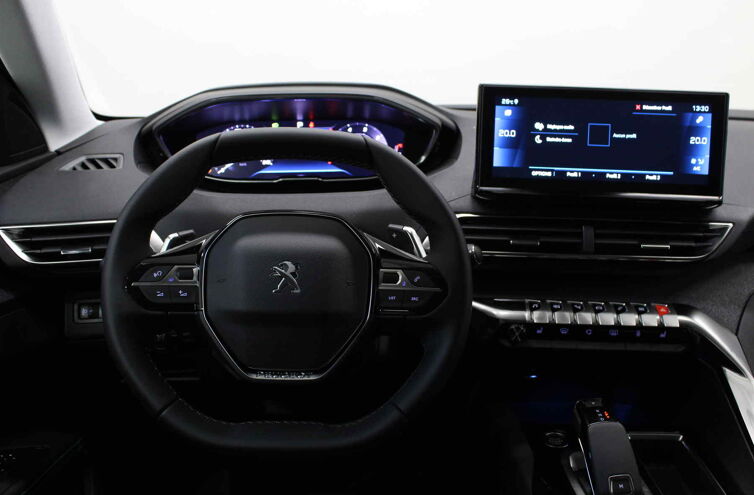 PEUGEOT 5008 SUV Diesel
