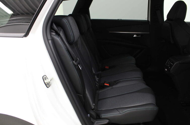 PEUGEOT 5008 SUV Diesel