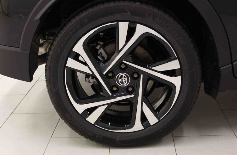 TOYOTA C-HR Nouveau SUV Hybride Essence