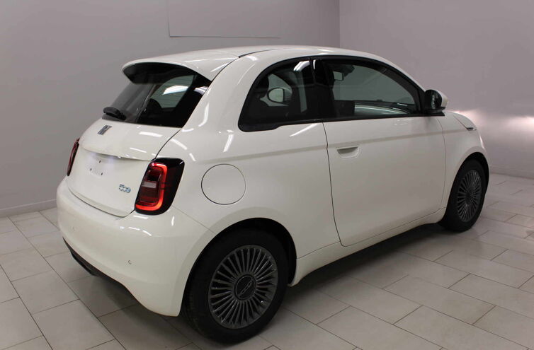 FIAT 500 Berline Nouvelle Berline Electrique