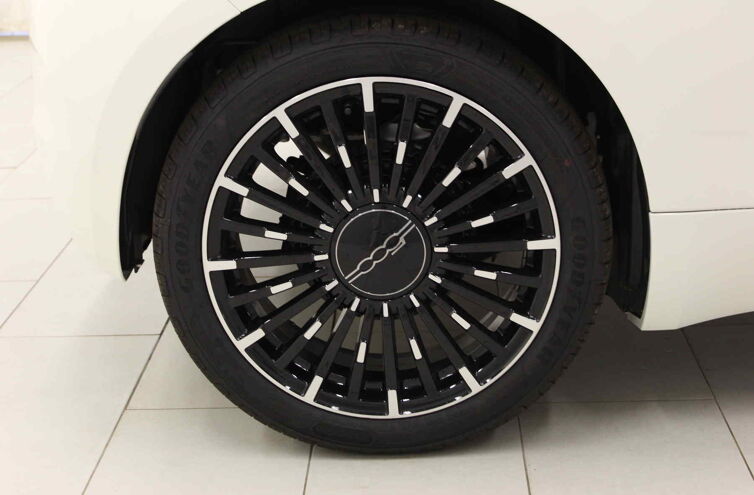 FIAT 500 Berline Nouvelle Berline Electrique