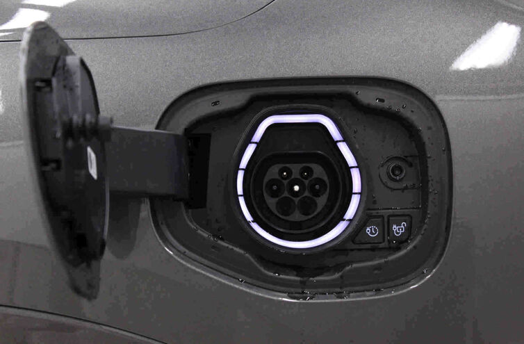 FORD Kuga Nouveau SUV Essence Hybride