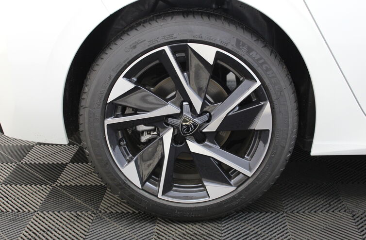 PEUGEOT 308 Nouvelle Berline Essence