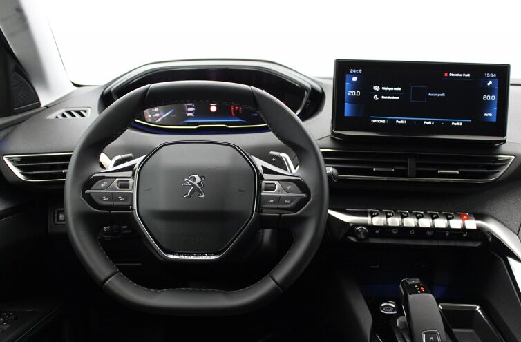 PEUGEOT 5008 SUV Essence