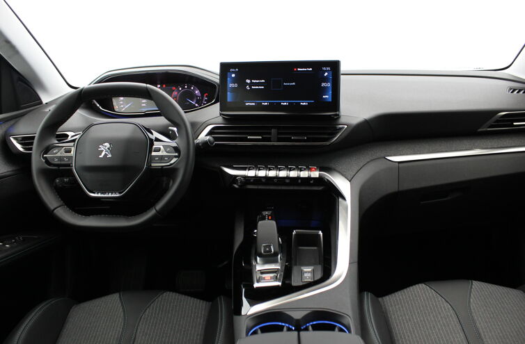 PEUGEOT 5008 SUV Essence