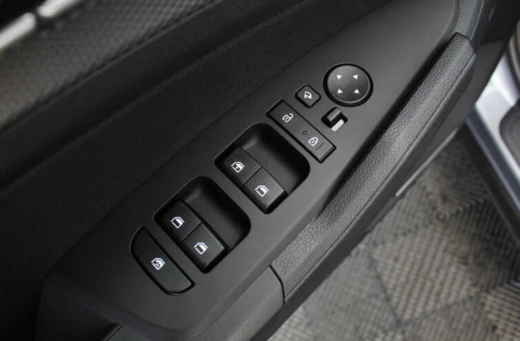 KIA Sportage Nouveau SUV Essence Hybride