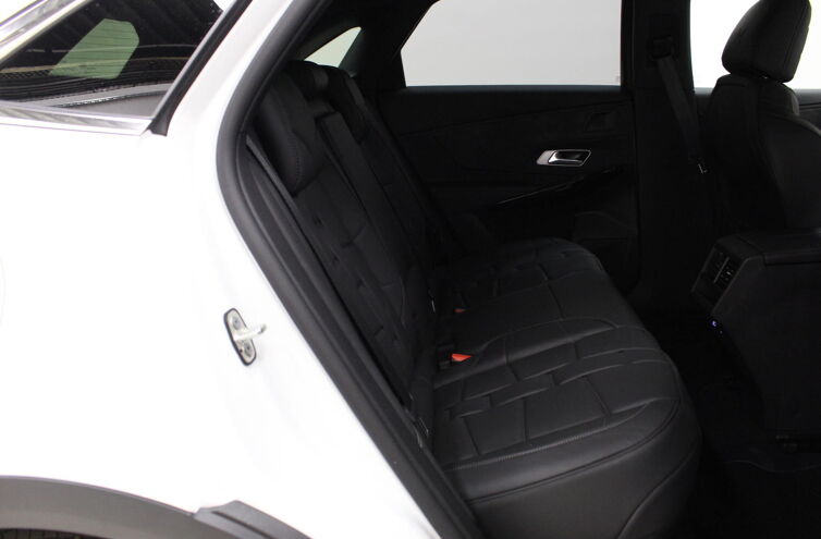 DS DS7 Crossback SUV Hybride rechargeable Essence