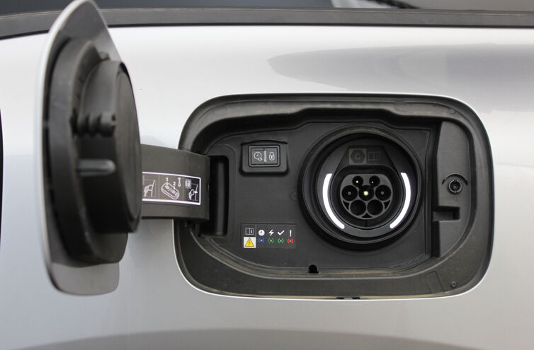 CITROEN C5 X Berline Hybride rechargeable Essence