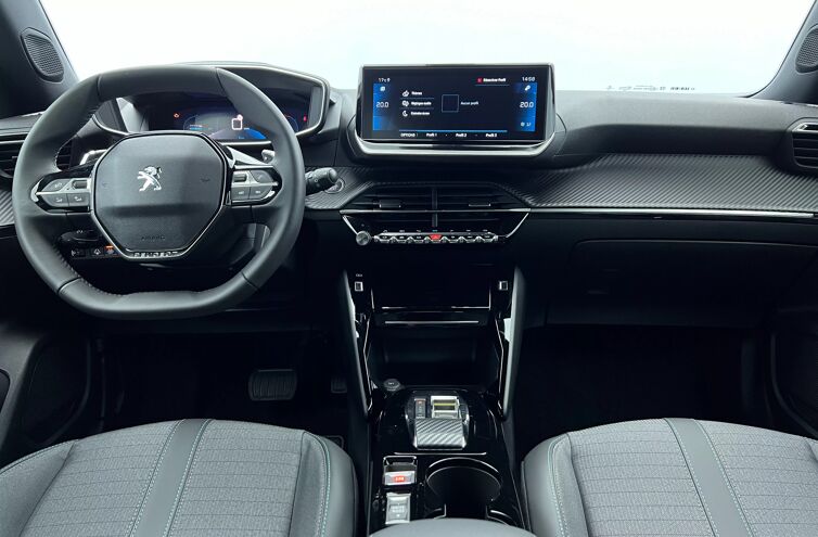 PEUGEOT 2008 SUV Essence