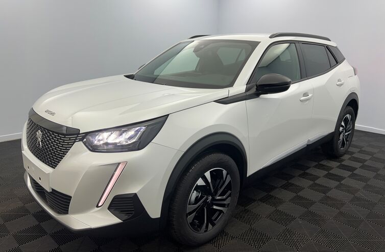 PEUGEOT 2008 SUV Essence