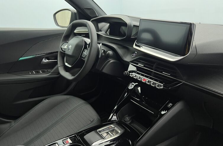 PEUGEOT 2008 SUV Essence