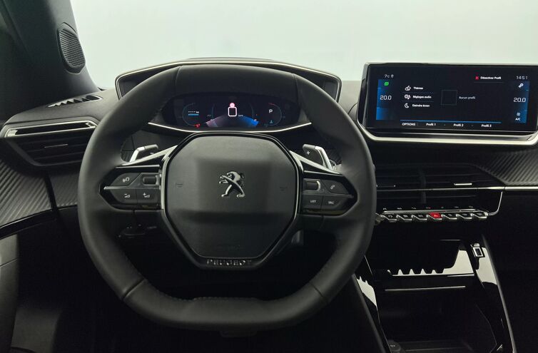 PEUGEOT 2008 SUV Essence
