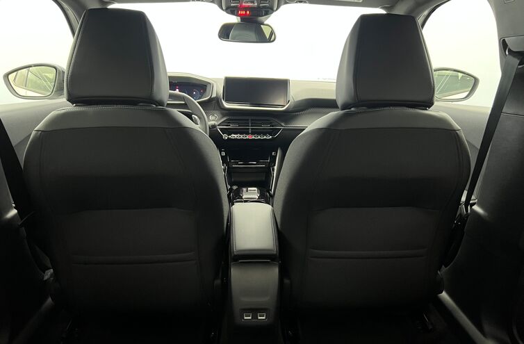 PEUGEOT 2008 SUV Essence