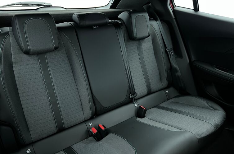 PEUGEOT 2008 SUV Essence